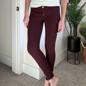 American Eagle Burgundy Jegging